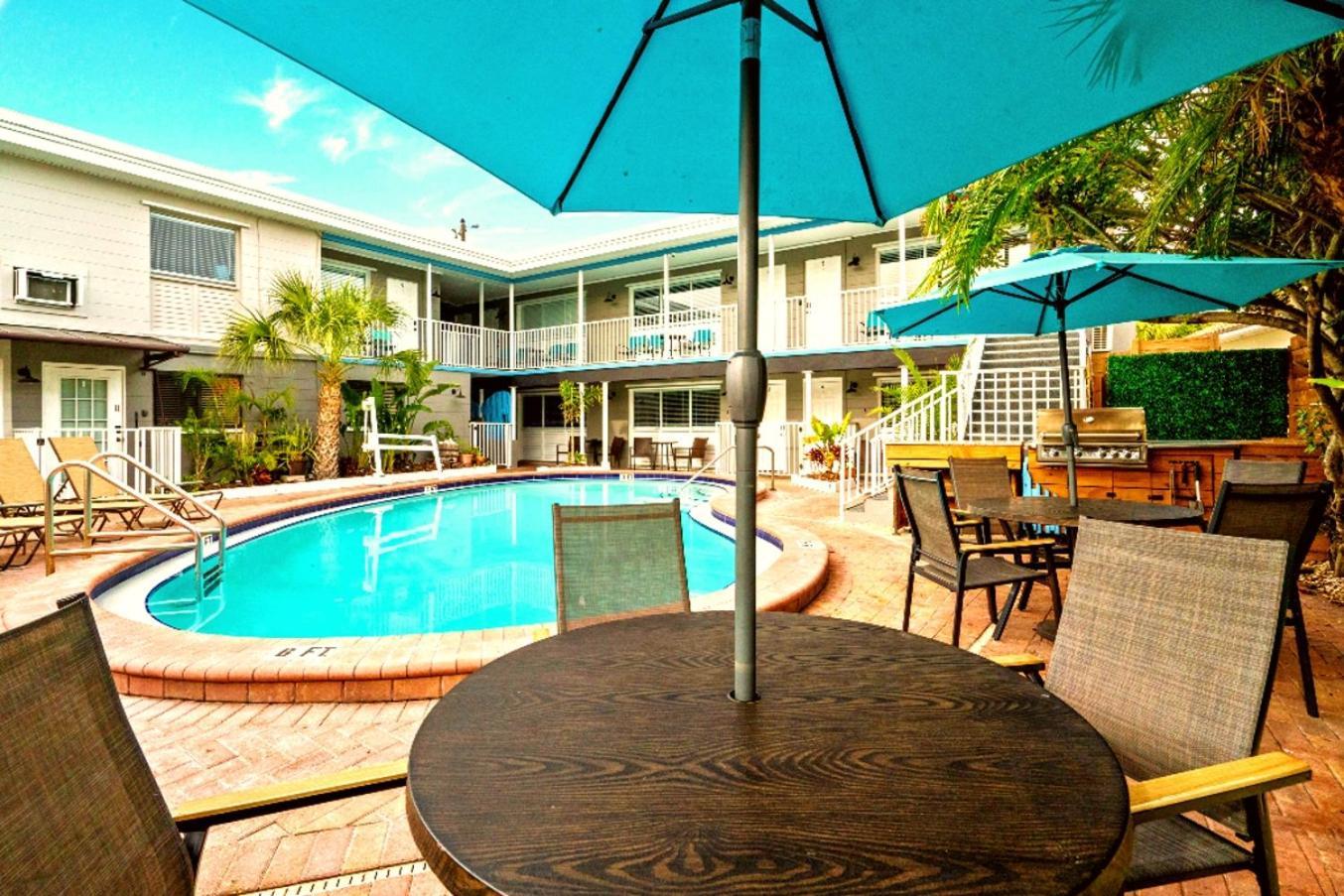 Boutique Beach Retreat St. Pete Beach Eksteriør bilde