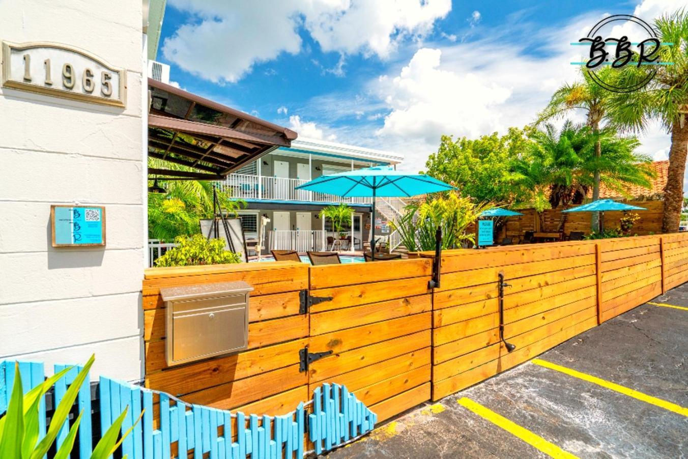 Boutique Beach Retreat St. Pete Beach Eksteriør bilde